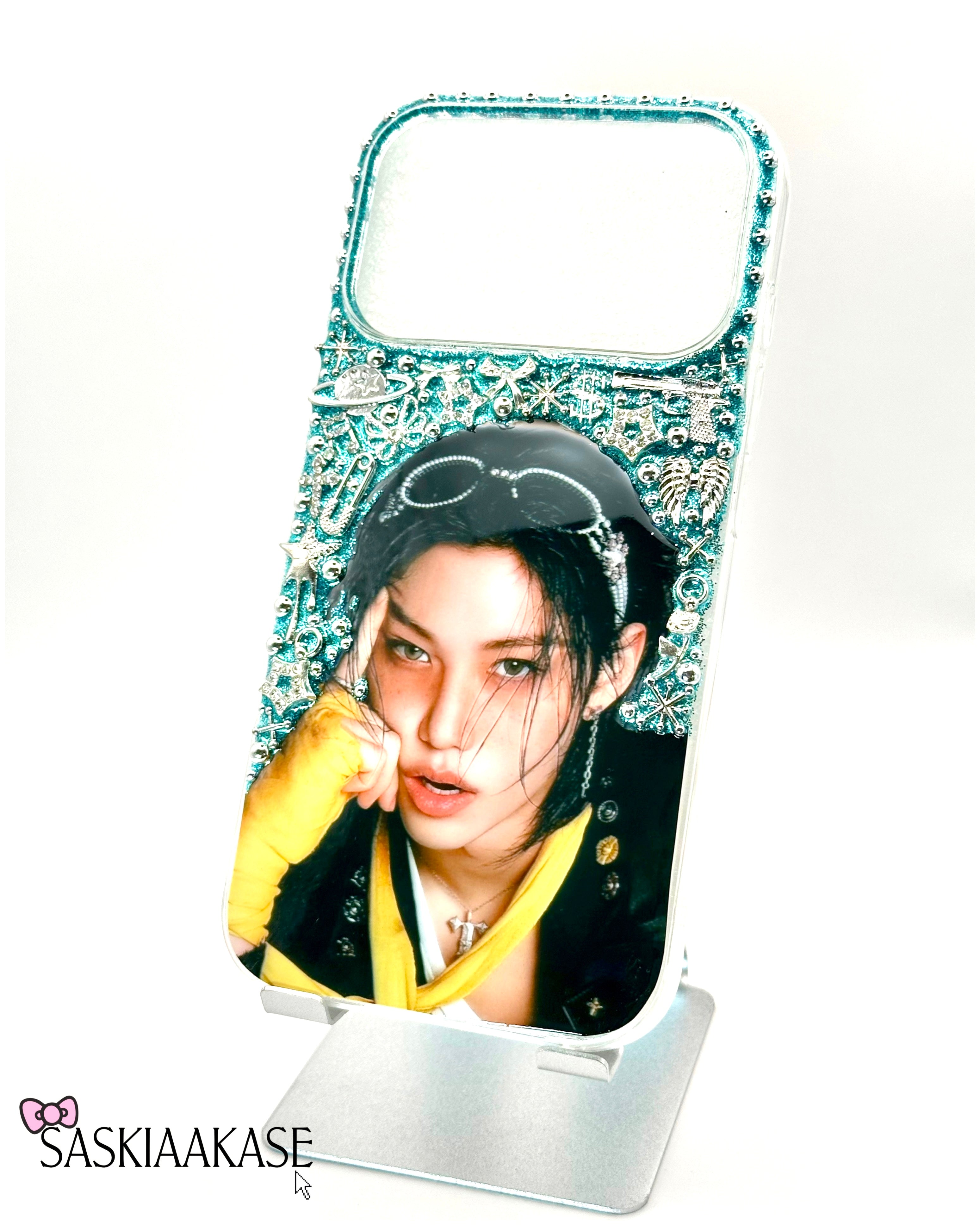 Unique iPhone 17 Pro Case - Felix from StrayKids🐥
