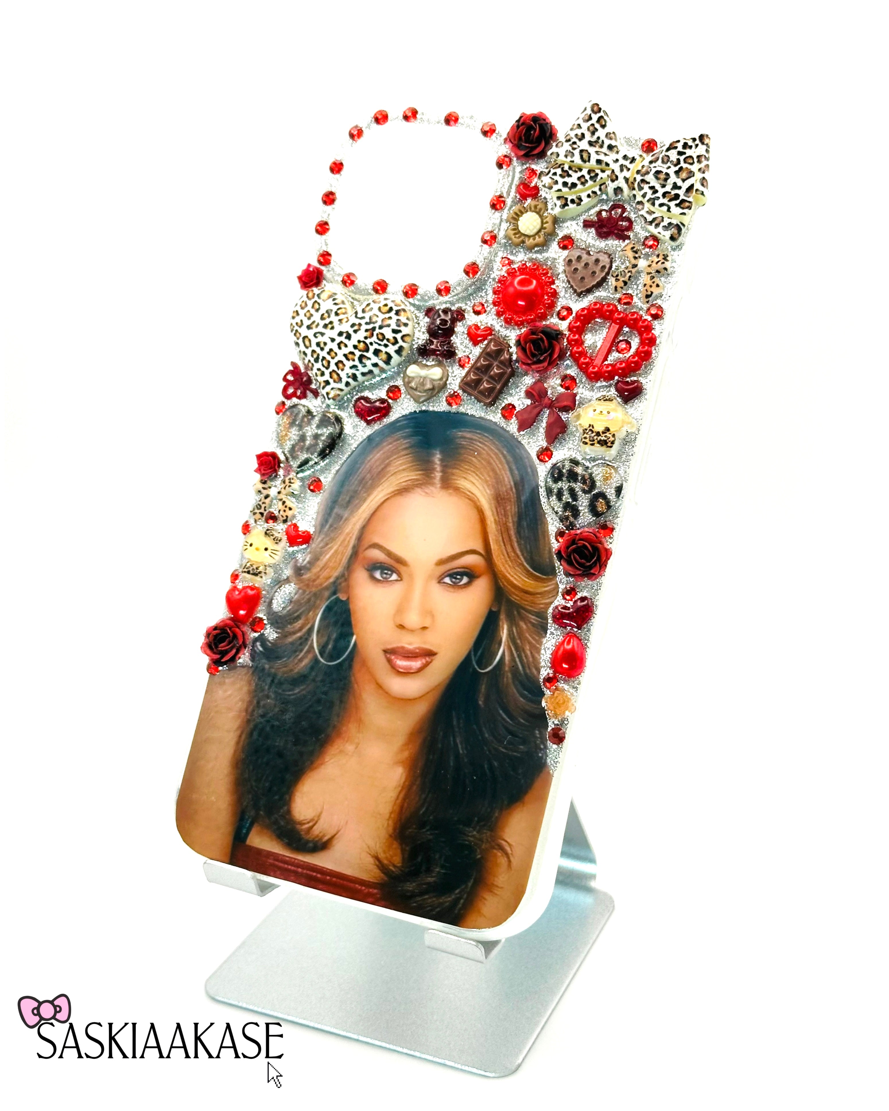 Unique iPhone 13/14 case - Beyoncé🤎