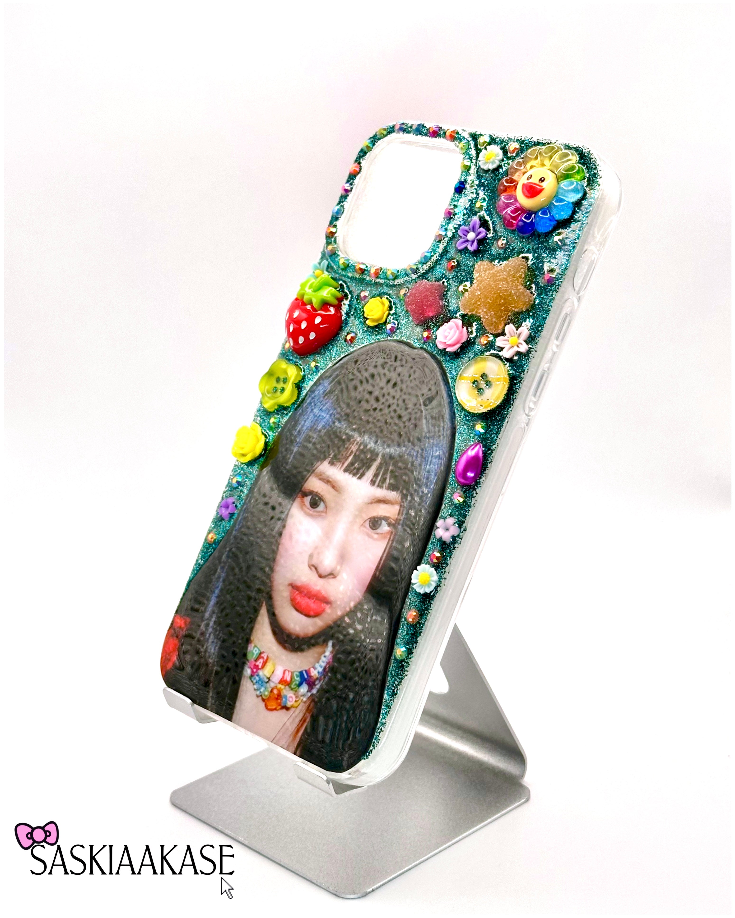 Unique iPhone 12/12 Pro Case - Hyein🐝