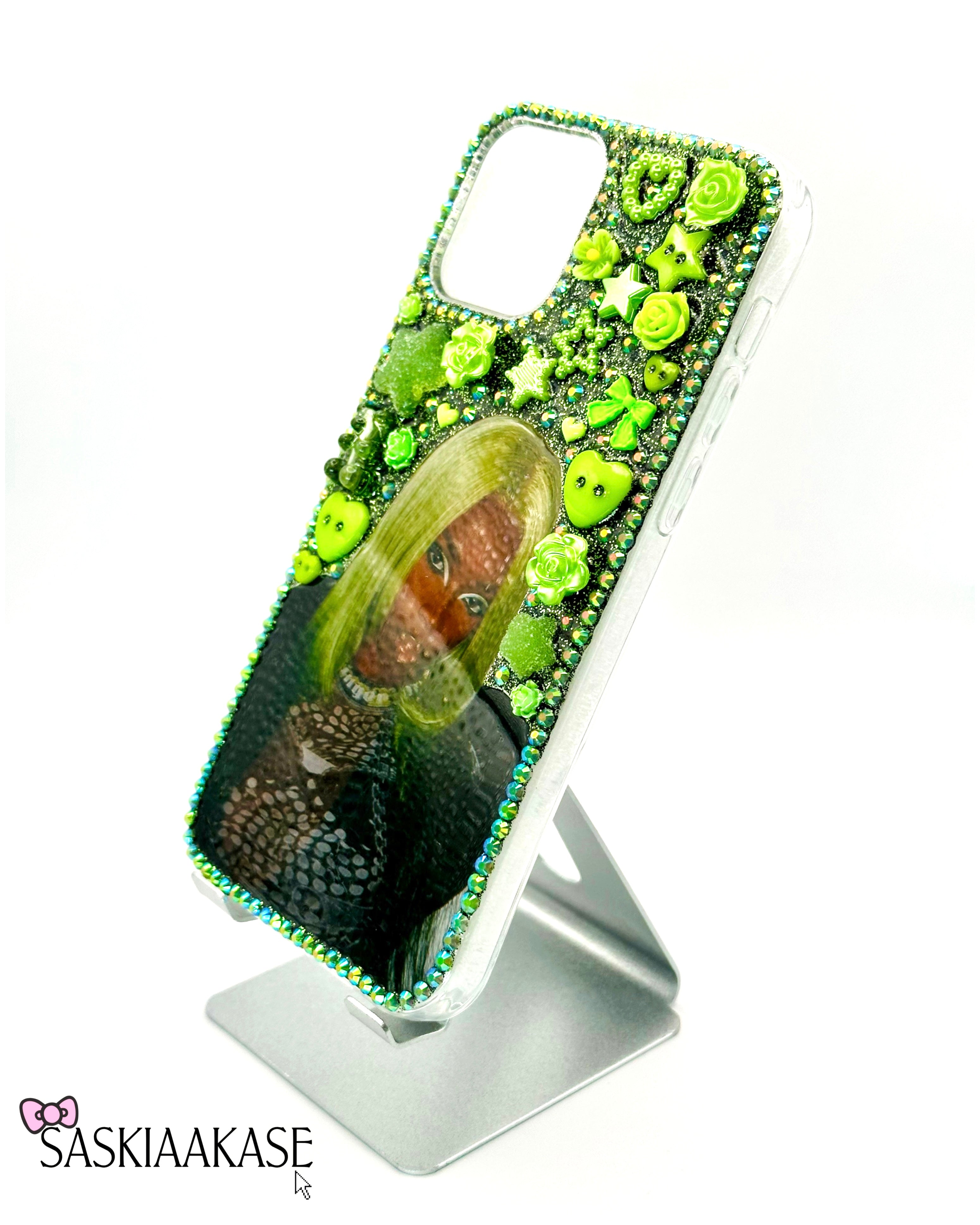 Coque iPhone 12/12 Pro unique - Theodora (Boss Lady💚)