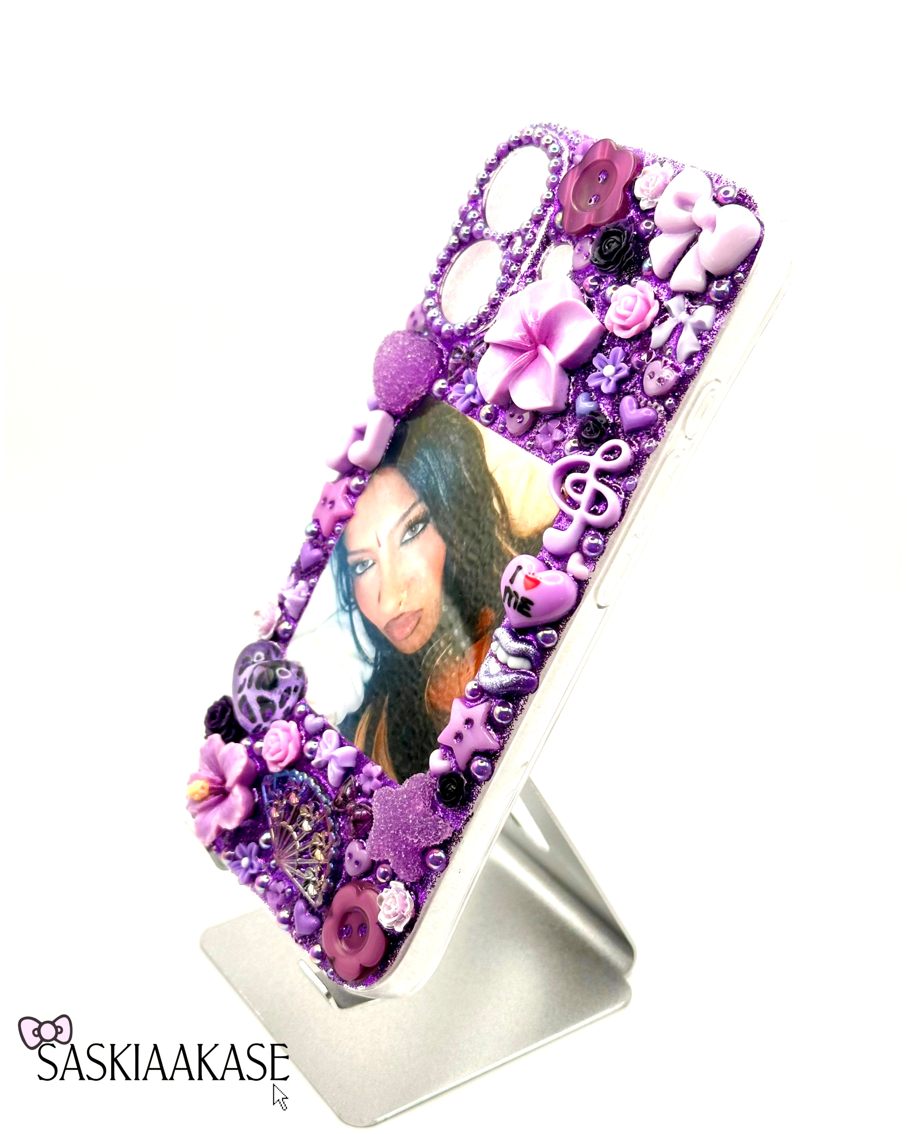 Coque iPhone 16 unique - Lara de KATSEYE💟