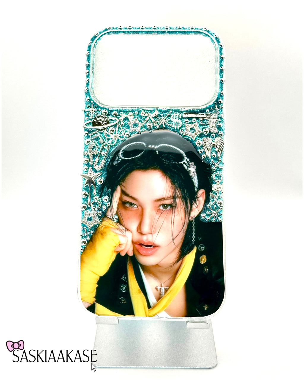 Unique iPhone 17 Pro Case - Felix from StrayKids🐥